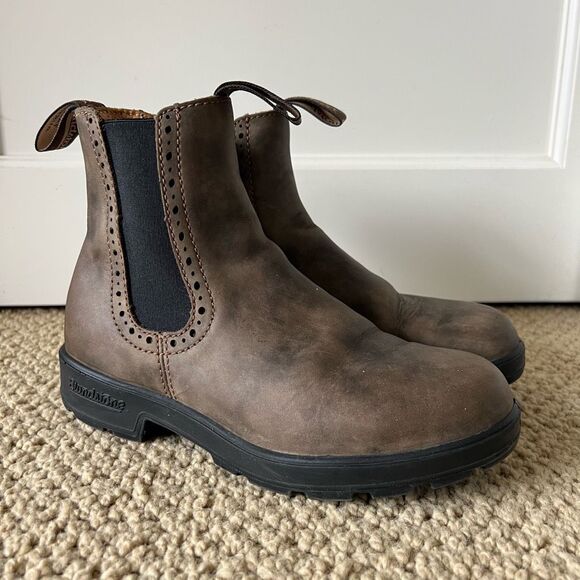 Blundstone #1351 High Top Boots in Rustic Brown - Picture 2 of 7